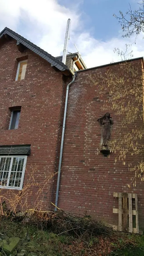 Villa High Ceiling 2 Bedrooms Troisdorf 0*,