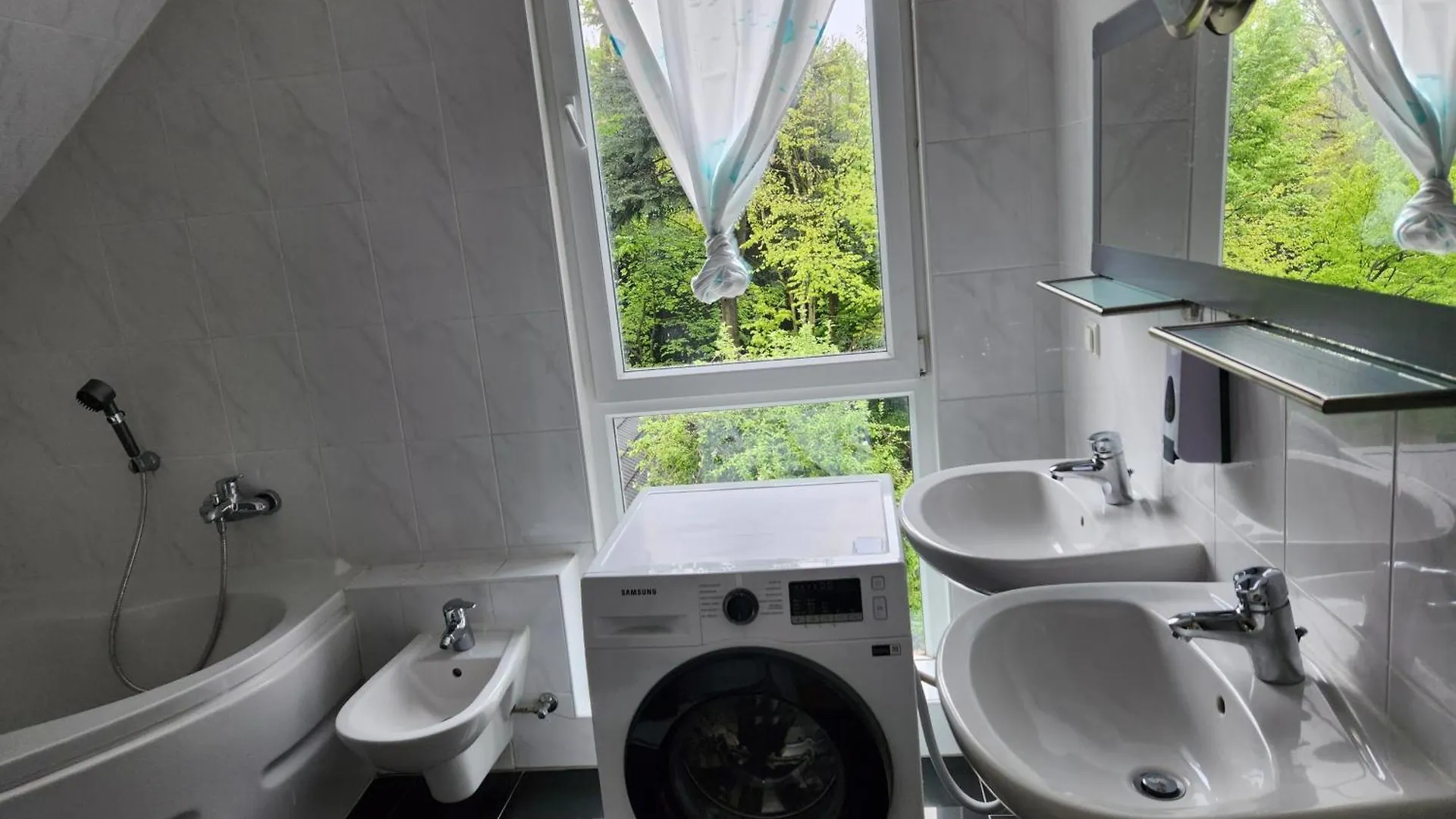 Villa High Ceiling 2 Bedrooms Troisdorf
